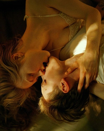 A cover of "WLW" cluster. The owner is reefercj. The cluster consists of 6 elements.