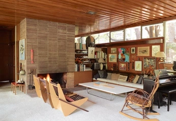 A cover of "My midcentury home" cluster. The owner is levegg. The cluster consists of 6 elements.