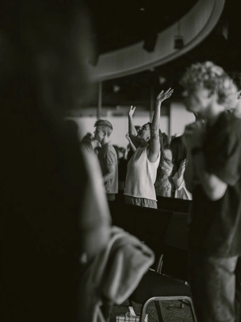 A cover of "Worship" cluster. The owner is cassandragomez. The cluster consists of 5 elements.