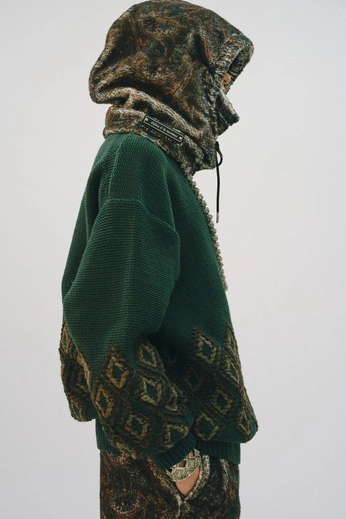 A cover of "AW25" cluster. The owner is agaathe. The cluster consists of 131 elements.