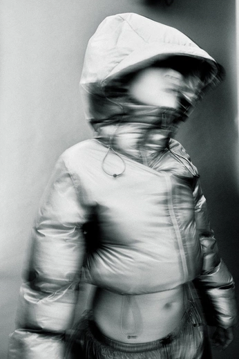 A cover of "blurry fashion" cluster. The owner is jakobschlenker. The cluster consists of 1 element.