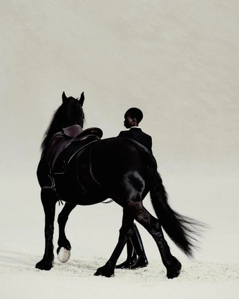 A cover of "Life Book & Aesthetic" cluster. The owner is deep.savalia. The cluster consists of 2 elements.