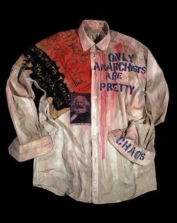 A cover of "sic semper camarilla" cluster. The owner is monstranceclock. The cluster consists of 150 elements.