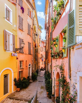 A cover of "Vistas" cluster. The owner is celestialna. The cluster consists of 34 elements.