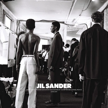 A cover of "BTS" cluster. The owner is garesai. The cluster consists of 4 elements.