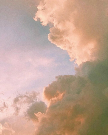 A cover of "Sky" cluster. The owner is fifthline. The cluster consists of 17 elements.