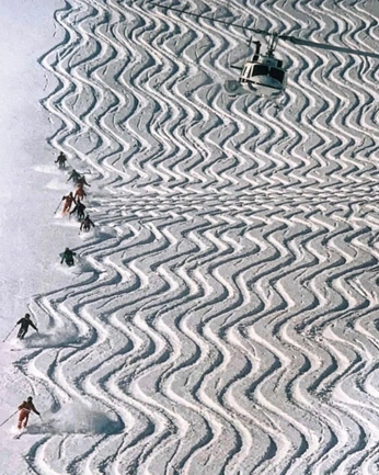 A cover of "Snow magic" cluster. The owner is annie. The cluster consists of 47 elements.