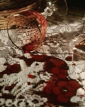 A cover of "🩸" cluster. The owner is saeisgae. The cluster consists of 8 elements.