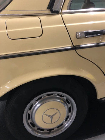 A cover of "Car" cluster. The owner is aadaa. The cluster consists of 7 elements.