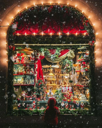 A cover of "winter art" cluster. The owner is simonetea. The cluster consists of 17 elements.