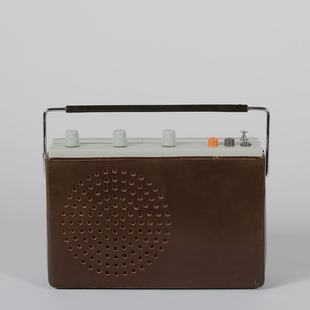 An Instagram  post added on Apr 05, 2024. The author is @wrkmade. May present: coin purse, rectangle.