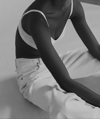 A cover of "MAMA" cluster. The owner is amyzeilon. The cluster consists of 6 elements.