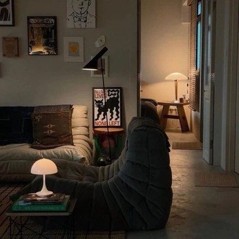 A cover of "Apartment" cluster. The owner is hinchdesign. The cluster consists of 43 elements.