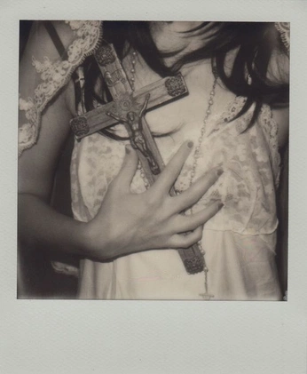 A cover of "polaroids" cluster. The owner is zoiegrace. The cluster consists of 61 elements.