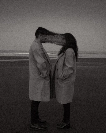 A cover of "love" cluster. The owner is amorinha. The cluster consists of 2 elements.