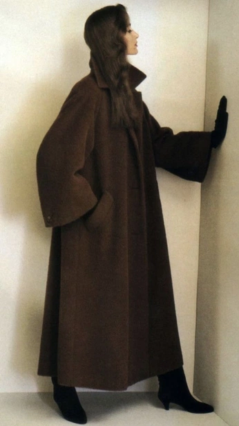 A cover of "fashion" cluster. The owner is voldrichovajanca. The cluster consists of 2 elements.