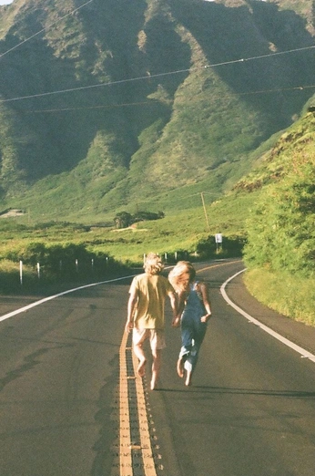 A cover of "manifesting this" cluster. The owner is zunzhine. The cluster consists of 105 elements.