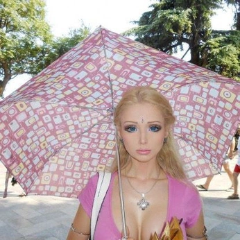 A cover of "⭒ is it pink" cluster. The owner is lucinedeer. The cluster consists of 101 elements.