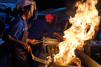 A cover of "Shisha Boss" cluster. The owner is aal121. The cluster consists of 18 elements.