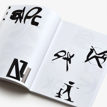 A cover of "Fonts" cluster. The owner is ggggb. The cluster consists of 12 elements.