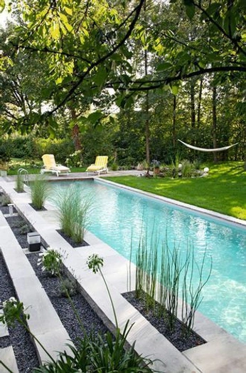 A cover of "Pool" cluster. The owner is charlesfulford. The cluster consists of 81 elements.