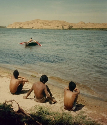 A cover of "photography project" cluster. The owner is vigaba. The cluster consists of 4 elements.
