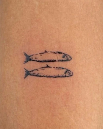 A cover of "Tattoo" cluster. The owner is designbycmw. The cluster consists of 7 elements.