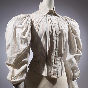 A cover of "clothing" cluster. The owner is poofypuffs. The cluster consists of 33 elements.