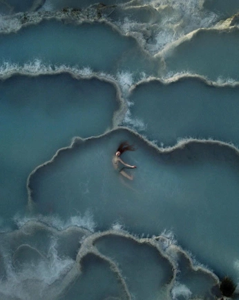 A cover of "National Geographic" cluster. The owner is andres.atletica. The cluster consists of 44 elements.