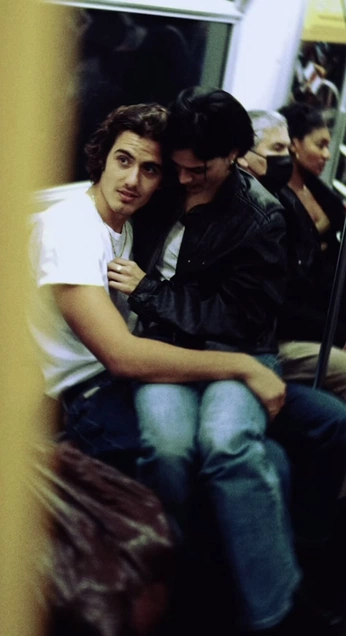 A cover of "stib" cluster. The owner is theodora.th. The cluster consists of 4 elements.