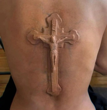 A cover of "✝️" cluster. The owner is leaurelart. The cluster consists of 8 elements.