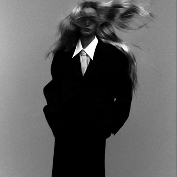 A cover of "in fashion we trust" cluster. The owner is kusnirovael. The cluster consists of 20 elements.