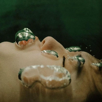 A cover of "photo" cluster. The owner is alpmbnd. The cluster consists of 128 elements.