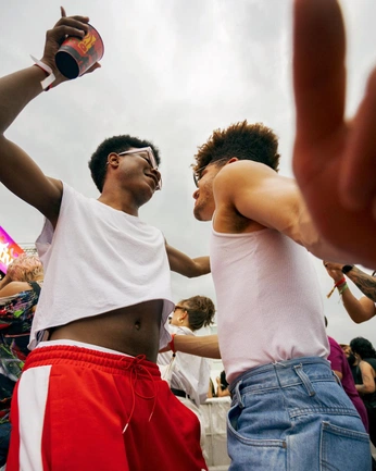 A cover of "Gala" cluster. The owner is mitchcapurso. The cluster consists of 1 element.