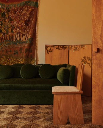 A cover of "C o n t e m p o I n t" cluster. The owner is anapgil7. The cluster consists of 9 elements.