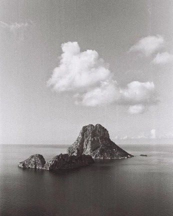 A cover of "white and black" cluster. The owner is alexander8. The cluster consists of 6 elements.