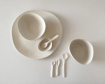 A cover of "vaisselle" cluster. The owner is stellina71. The cluster consists of 13 elements.