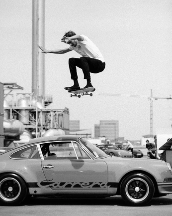 A cover of "SKATE" cluster. The owner is heajphoto. The cluster consists of 47 elements.