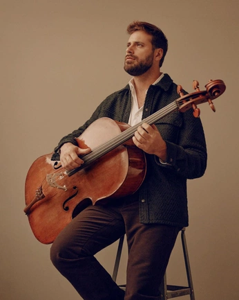 A cover of "Studio Sessions - music" cluster. The owner is luchodelaribera. The cluster consists of 1 element.