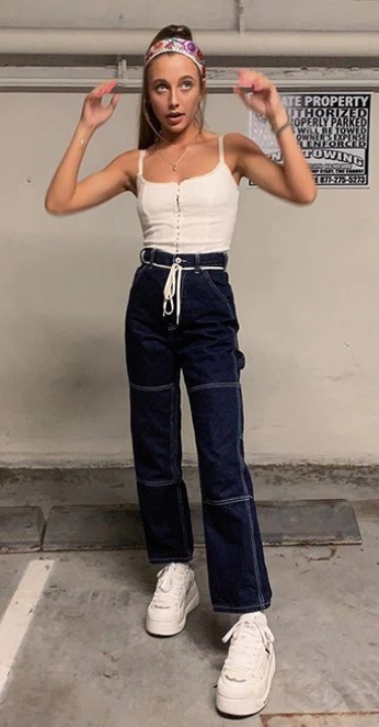 A cover of "linda" cluster. The owner is lemounita. The cluster consists of 555 elements.