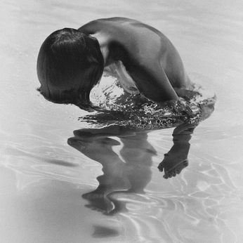 A cover of "movement" cluster. The owner is thedesignarchive. The cluster consists of 16 elements.