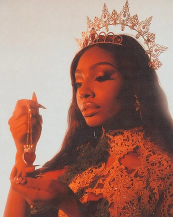 A cover of "Nekhbet crown" cluster. The owner is alyana.campbell. The cluster consists of 24 elements.