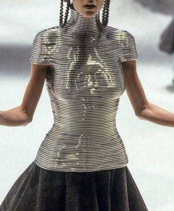 A cover of "Fashion" cluster. The owner is jennfloresll. The cluster consists of 26 elements.