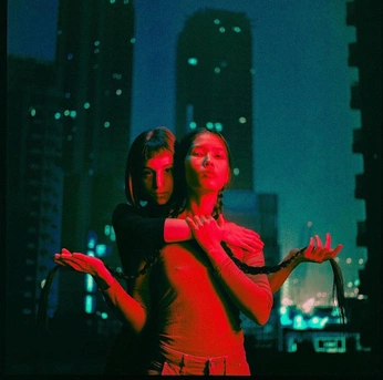 A cover of "Photo ideas" cluster. The owner is fiftytwo. The cluster consists of 2 elements.