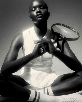 A cover of "Sports Photos + Graphics" cluster. The owner is yaoja02. The cluster consists of 147 elements.