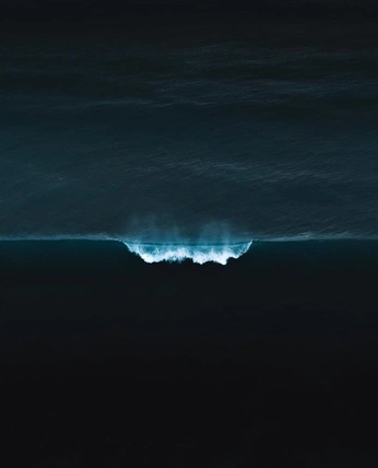 A cover of "blue hues" cluster. The owner is millieesposito. The cluster consists of 23 elements.