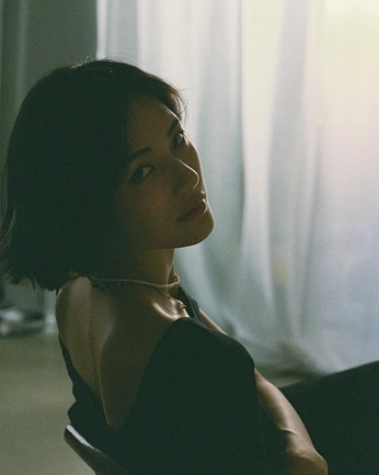 A cover of "Portraits" cluster. The owner is james. The cluster consists of 21 elements.