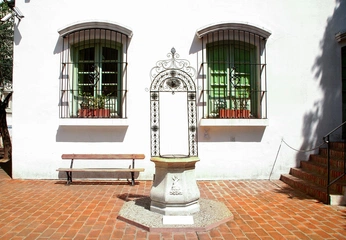 A cover of "YERBA MATE" cluster. The owner is g.santoestudio. The cluster consists of 23 elements.