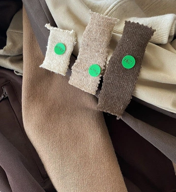 A cover of "BRAND VIBES" cluster. The owner is noone. The cluster consists of 5 elements.