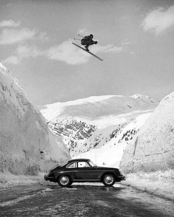 A cover of "PorschePilatesPetSitting" cluster. The owner is taylrmade. The cluster consists of 32 elements.